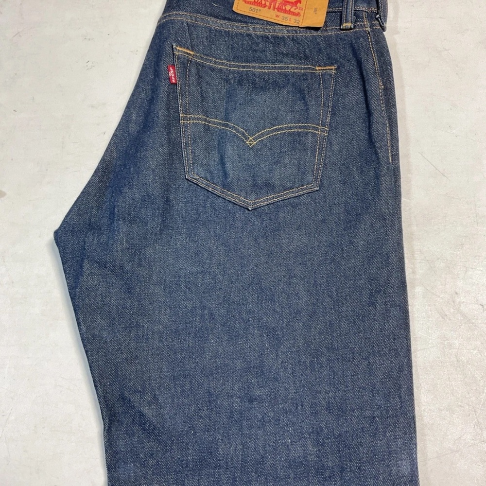 Levis 501 Jeans Mens 35x32 Blue Denim Pants Button Fly